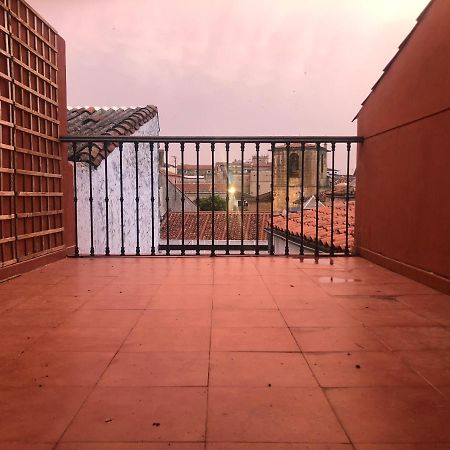 Апартаменты Atico Duplex Zona Monumental Касерес Экстерьер фото
